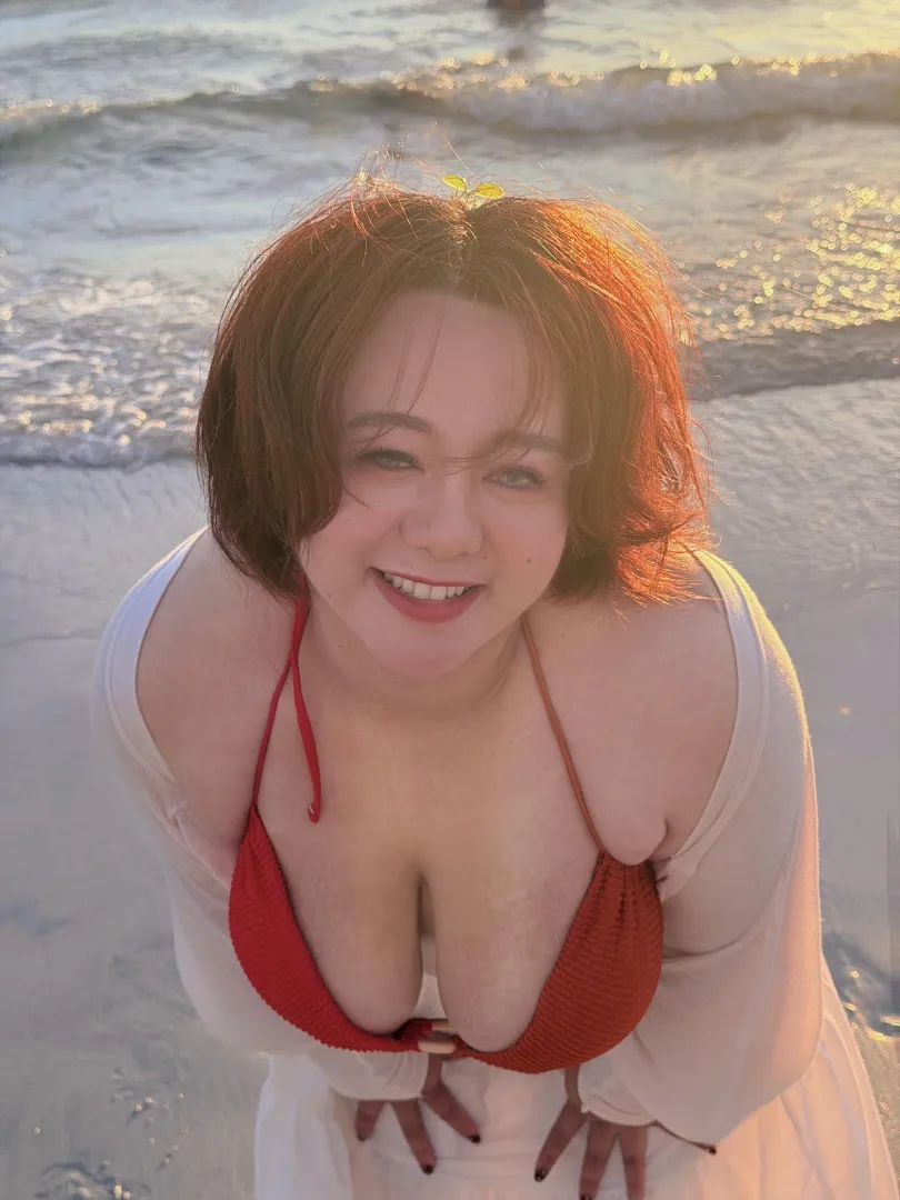 Only thing missing is your face between my ....