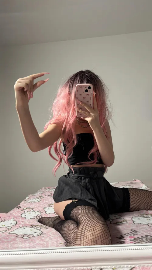 Only tiny cock losers, what's your size? 