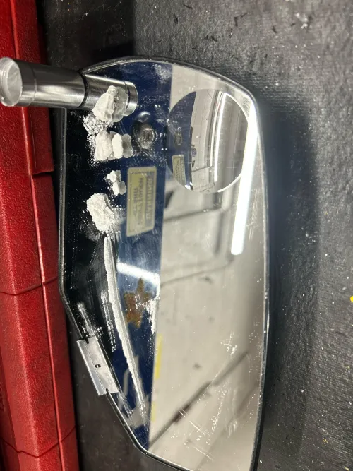 Ooooohhh weeeee Fresh bag, and enough to know I won’t run out till Payday even if I go hard ;) if only I had someone to rail on off of ME hard 