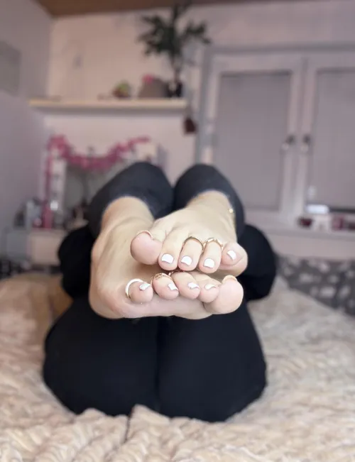 open your mouth for my toes