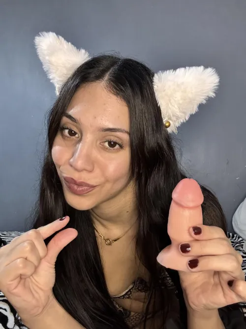 Owww that dick is already hard!! omg its still look like a nut 