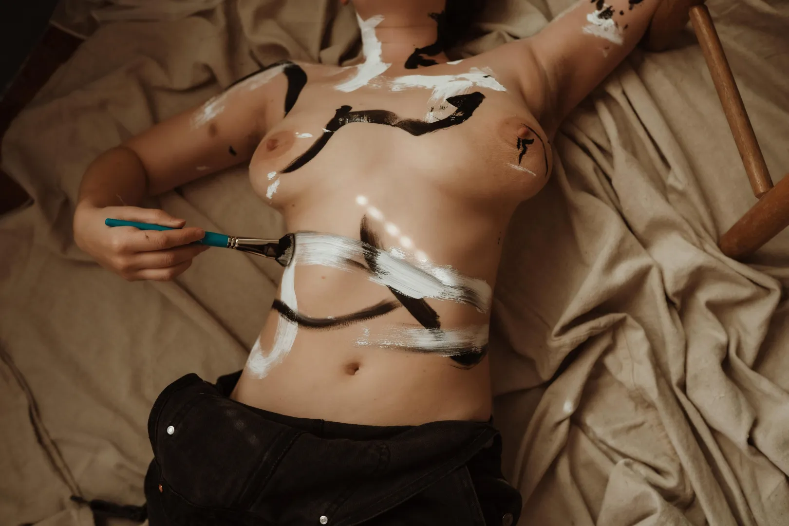 Painting the first layers