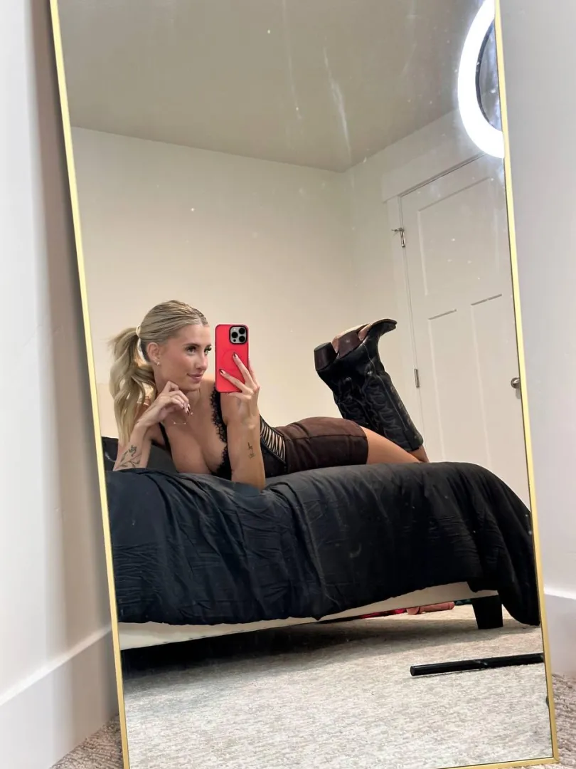 Petite body like mine deserve the biggest amount of sperm you can give daddy