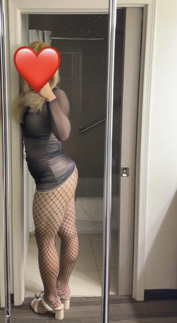 [phx] 27yo Asian cd looking for muscular guys