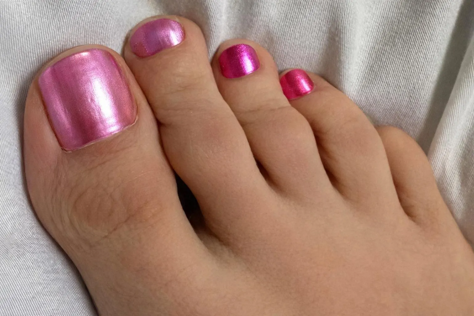 Pink toes