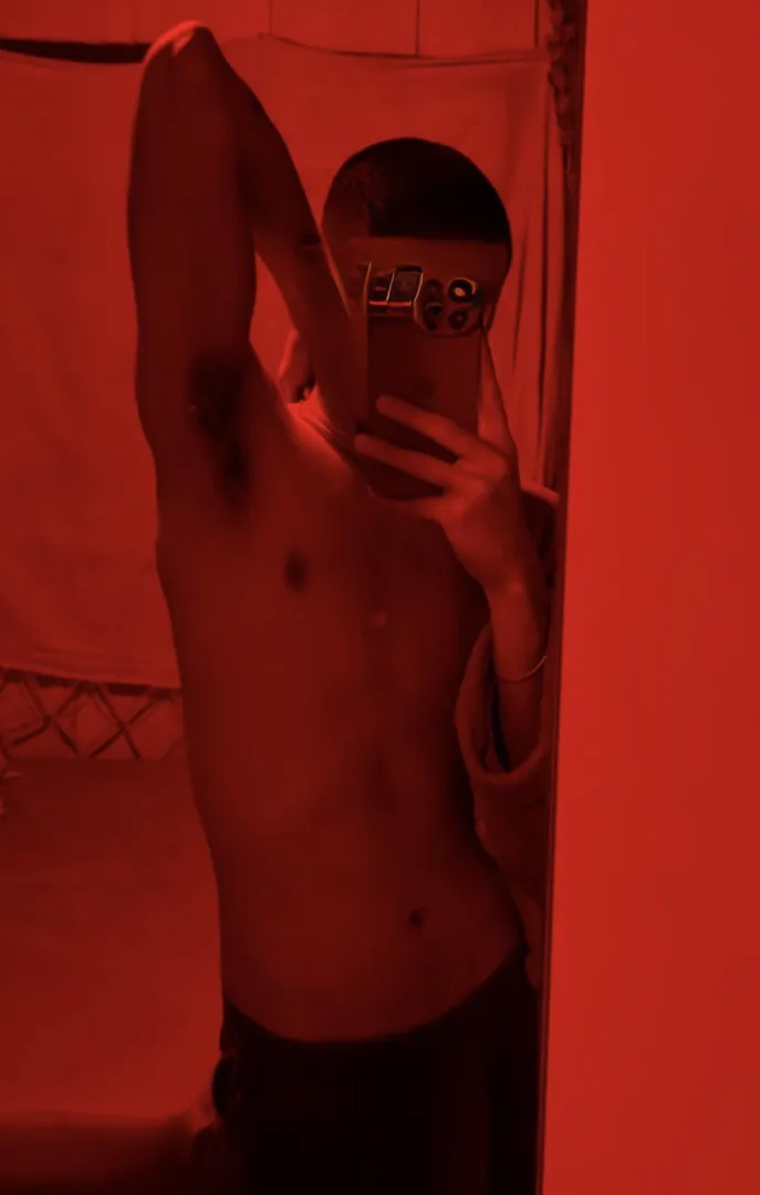 pits all sweat after working out