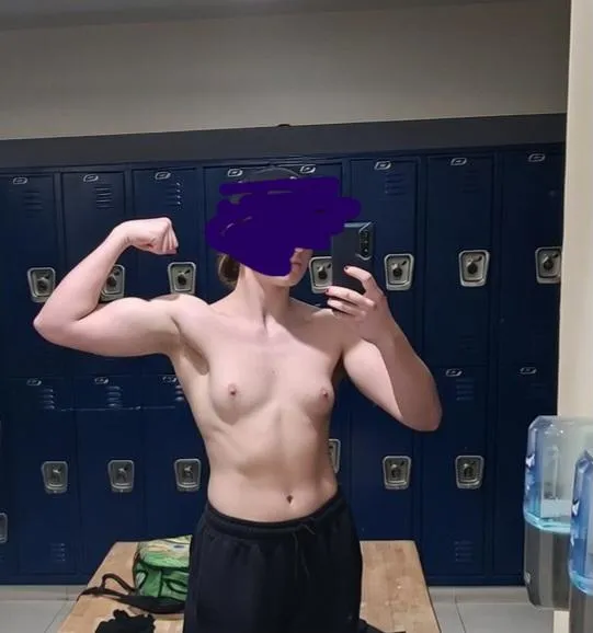 Post gym selfie (18)