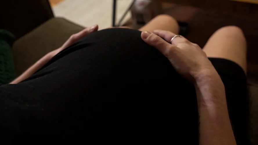 POV belly {f} - Maddy