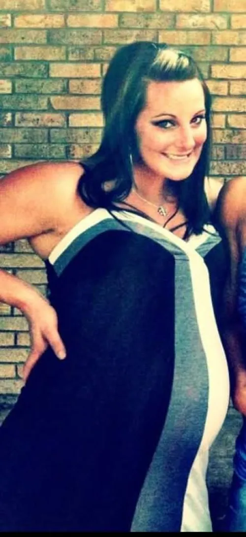 Pregnant Kayla Blood