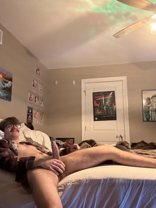 pretty guy, prettier cock