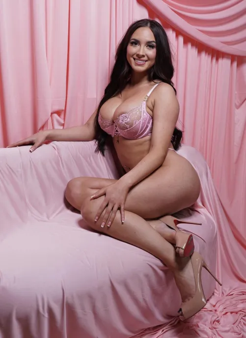 pretty in pink and red bottoms