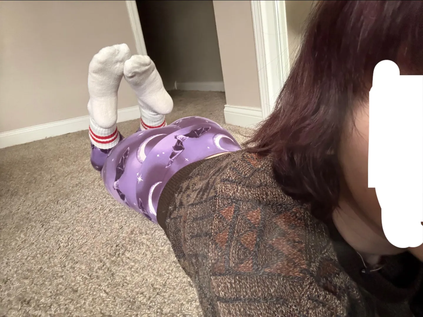 pretty white socks.. i know you’re staring!