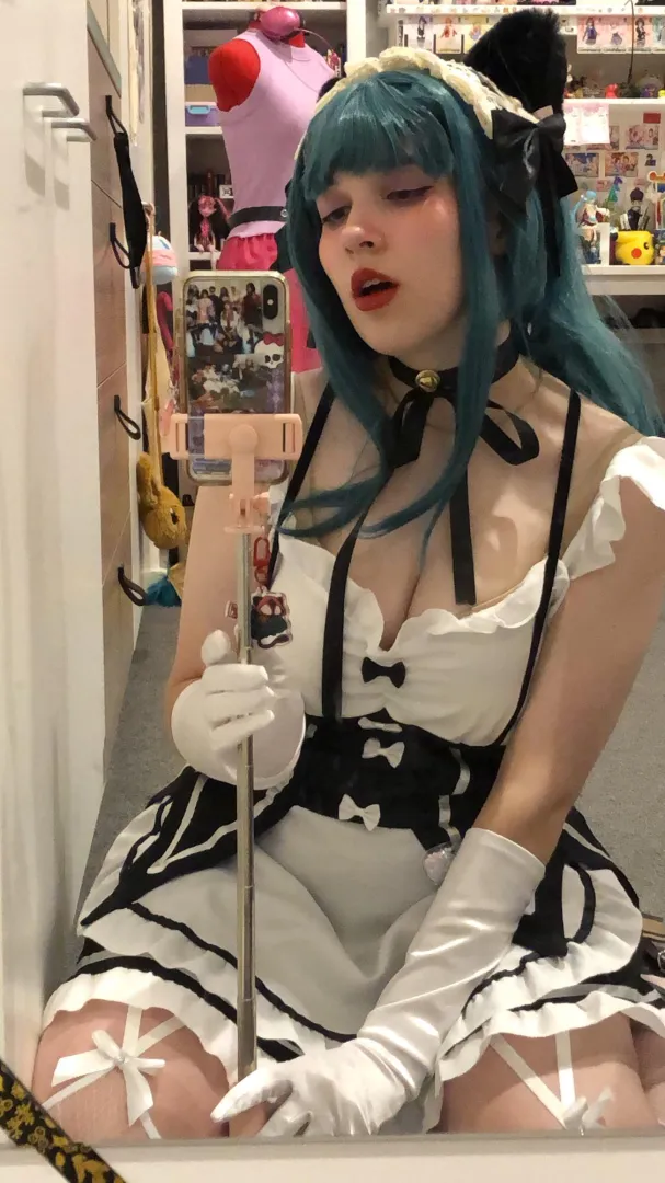 privaty (nikke) closet cos by eeveethejedi