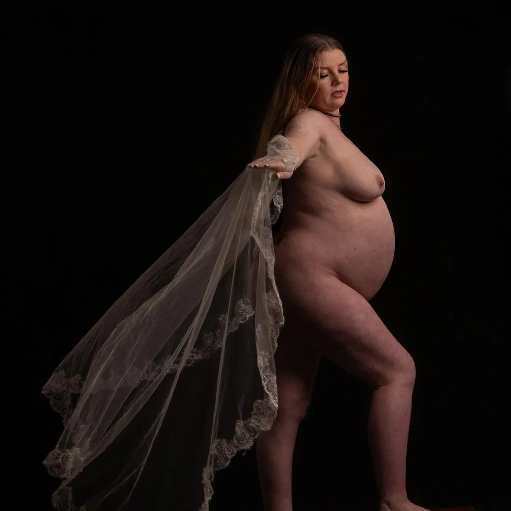 pro maternity shoot outtake [VA]