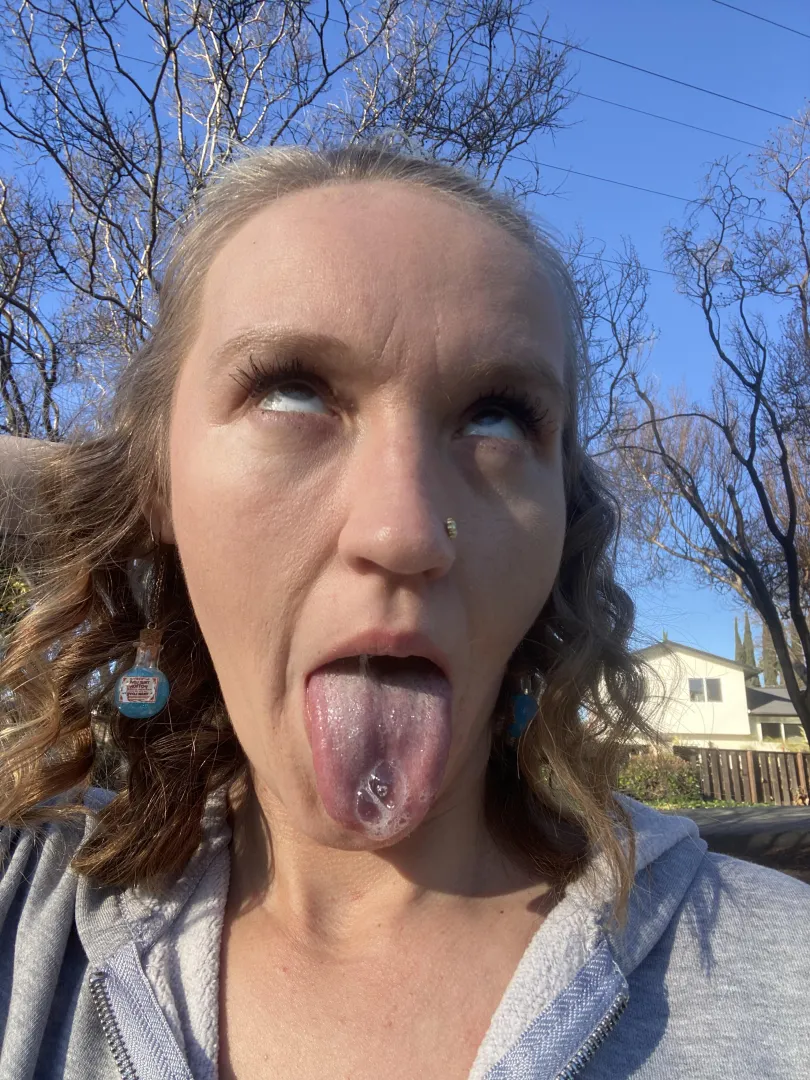 Public Ahegao