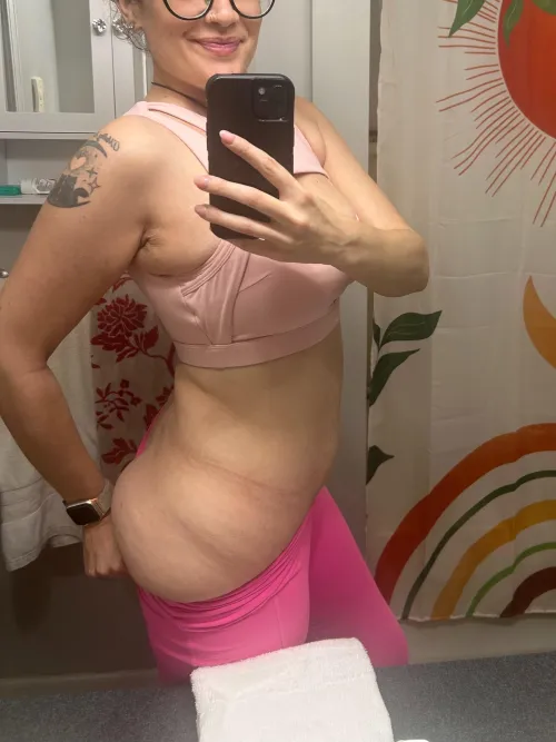 Pulled these down justtt enough to show off the ass you wanna spank 