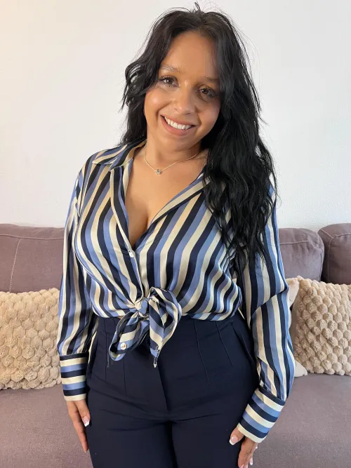 Pure chocolate, I love it when I feel kisses all over me