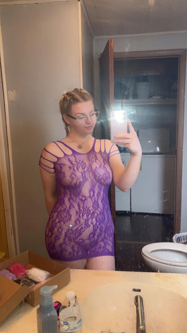 Purple looks good on me right?