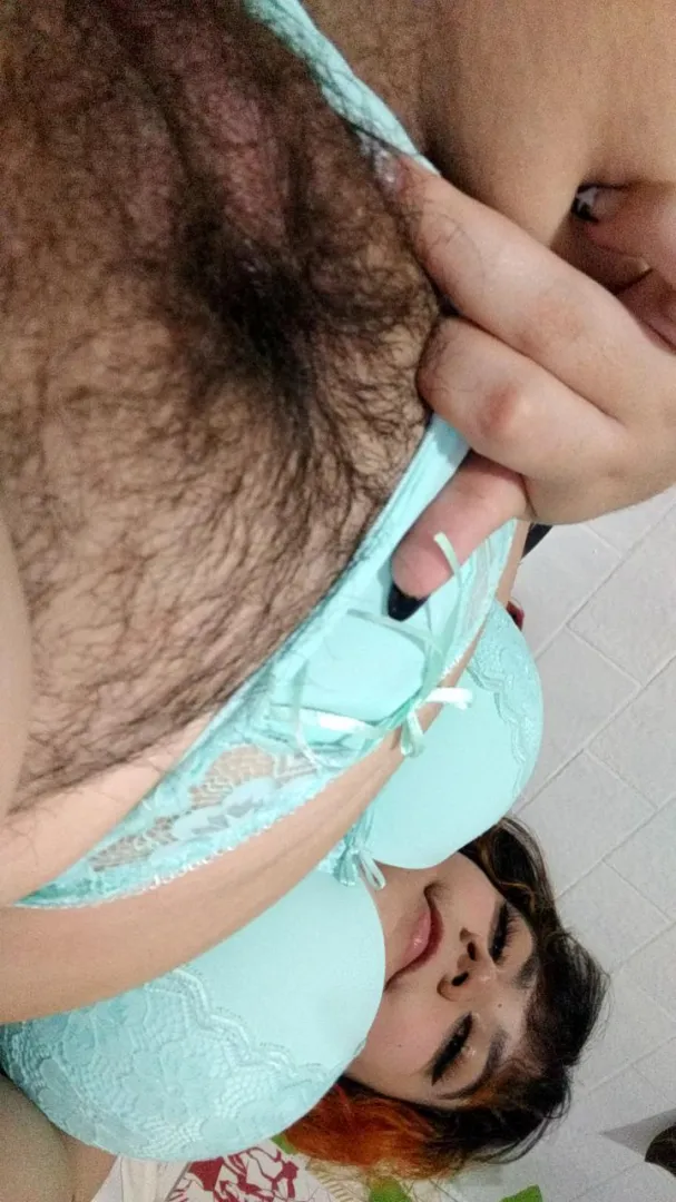 put your tongue here 