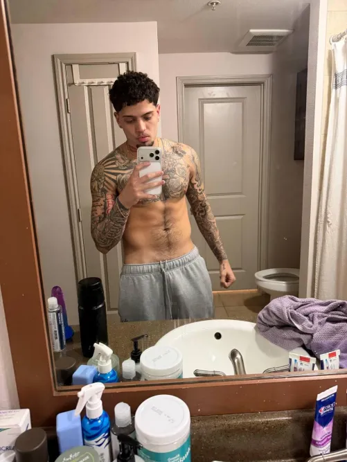 Quick bathroom selfie