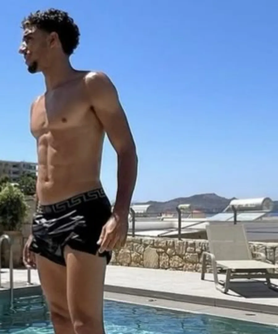 Rate the sexiest Nipples