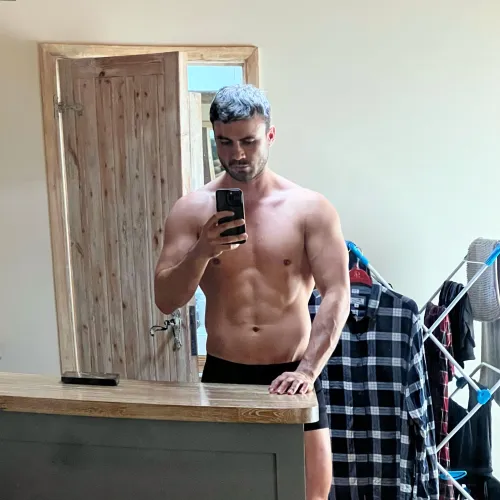 Ready to goon to these biceps?