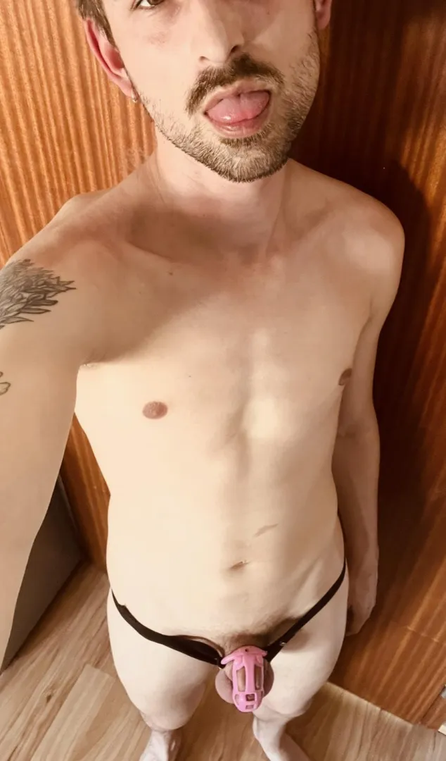 Ready to start the new day as a little sub boy :)