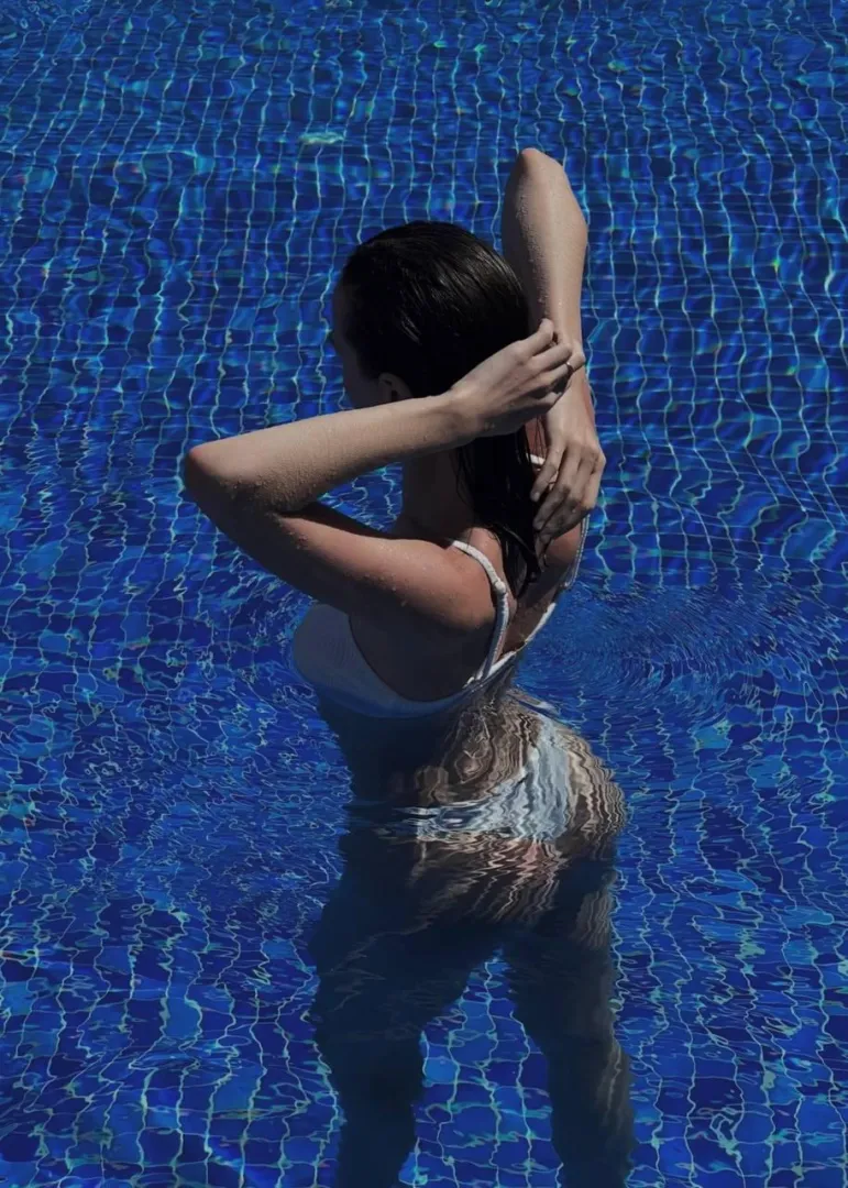 Reflects well in water