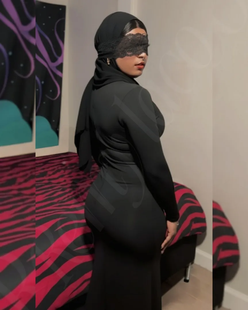 Remy 24 submissive sissy looking bf or hus and looking for more fun.canada ,ontario, kawartha lakes.