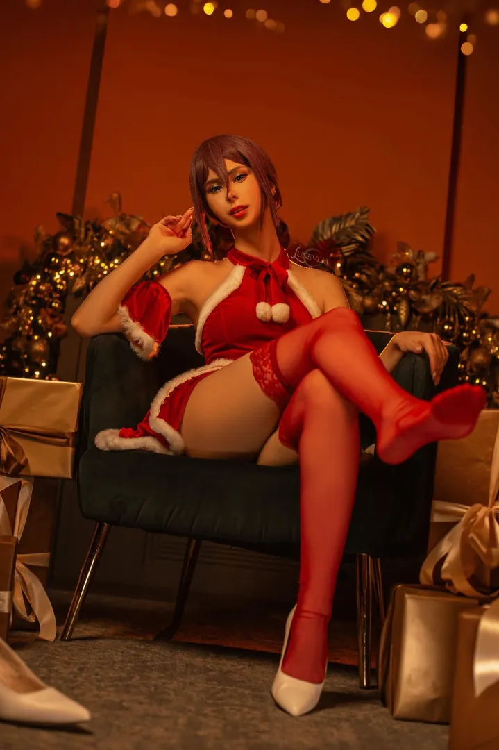 Reze cosplay [Chainsaw Man] (by Lunevlia)