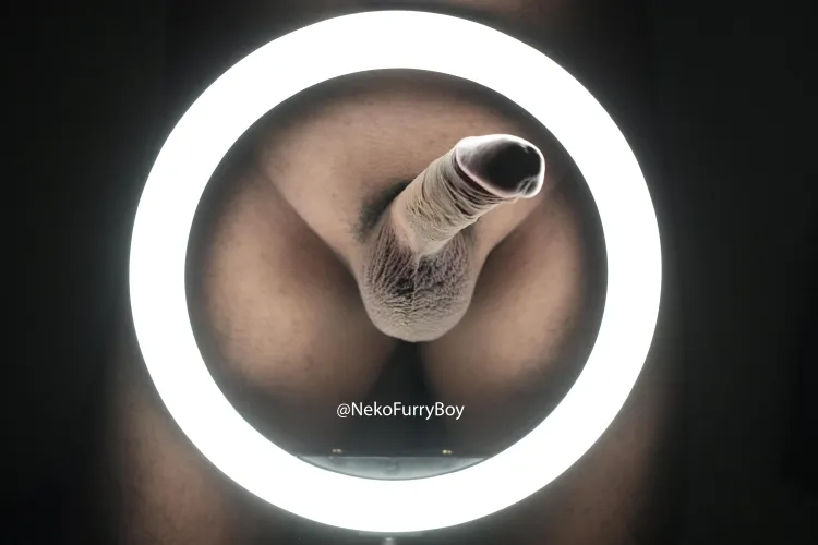 Ring light glow