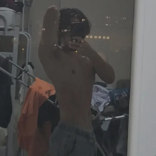 room is messy, but I'm tidy.