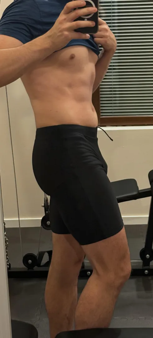 Runner boy getting back to the gym after a break