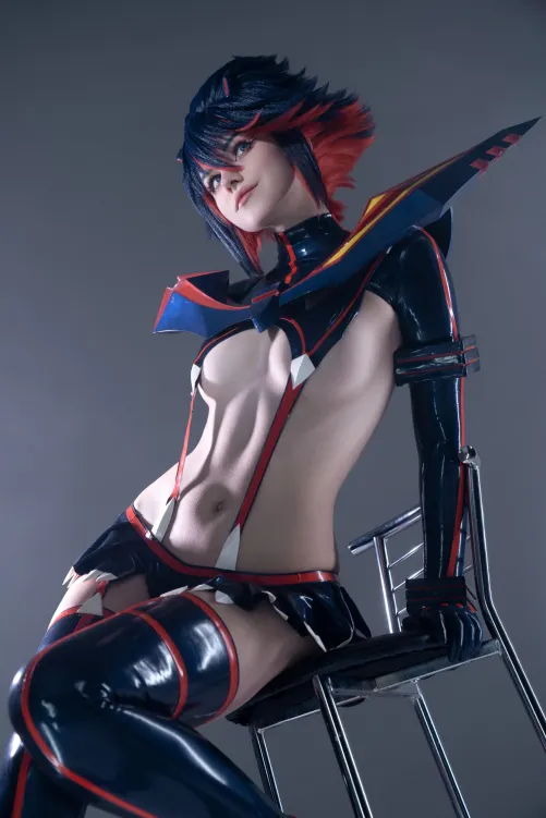 Ryuko Matoi cosplay by (Shiroganesama)
