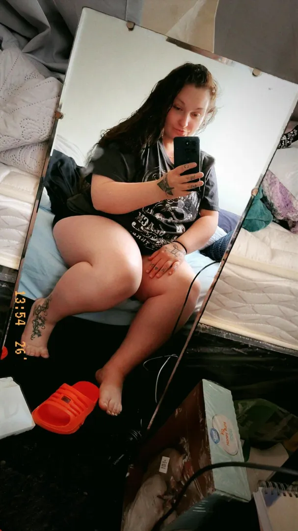 Scat play , hmu for customs, the dirtier the better