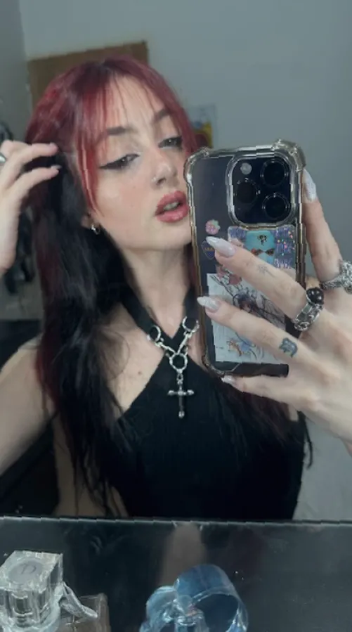 Seasonal glow with permanent attitude, Instagram,, lunaromes