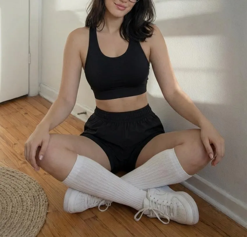 Second work out of the week in the same socks  @Belle_camille on TG - Available now