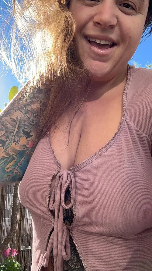 Seductive BBW Stoner Sunday !