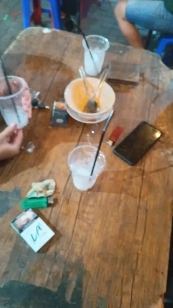 seeing my ex just got another boyfriend.