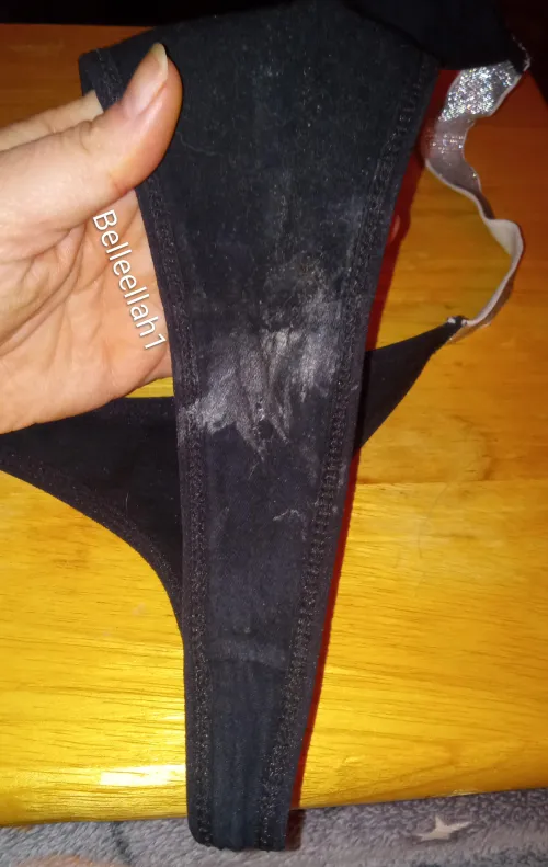 [selling] 3 day worn thong ready to ship! Message me to claim