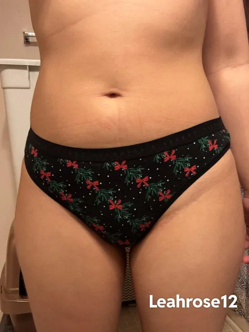 [selling] 4’8 petite selling my bras and panties! $30 each message me for more 