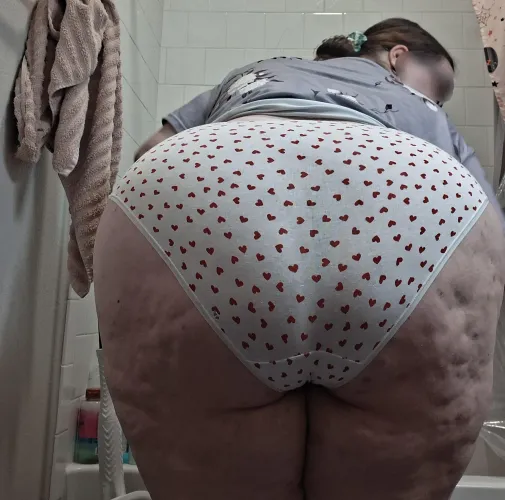 [selling] book your wear for a pair of my discharge soaked and sweaty scented panties  it gets warm here in the south and I do a lot of walking! [fullback][thong] DM or SC to purchase 