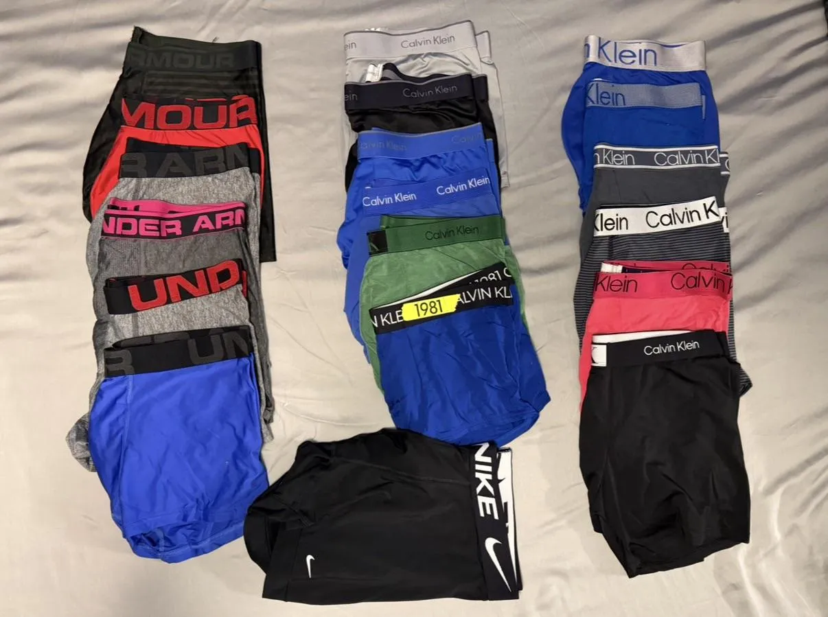 [selling] [us] [$30/pair] size large. More available. DM for customs.
