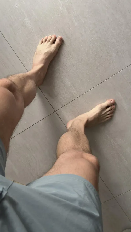 Service needed. Volunteers?😈