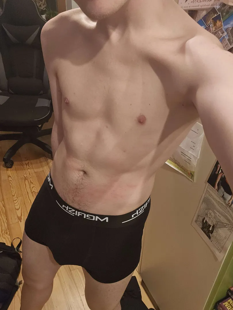 Serving some eye candy