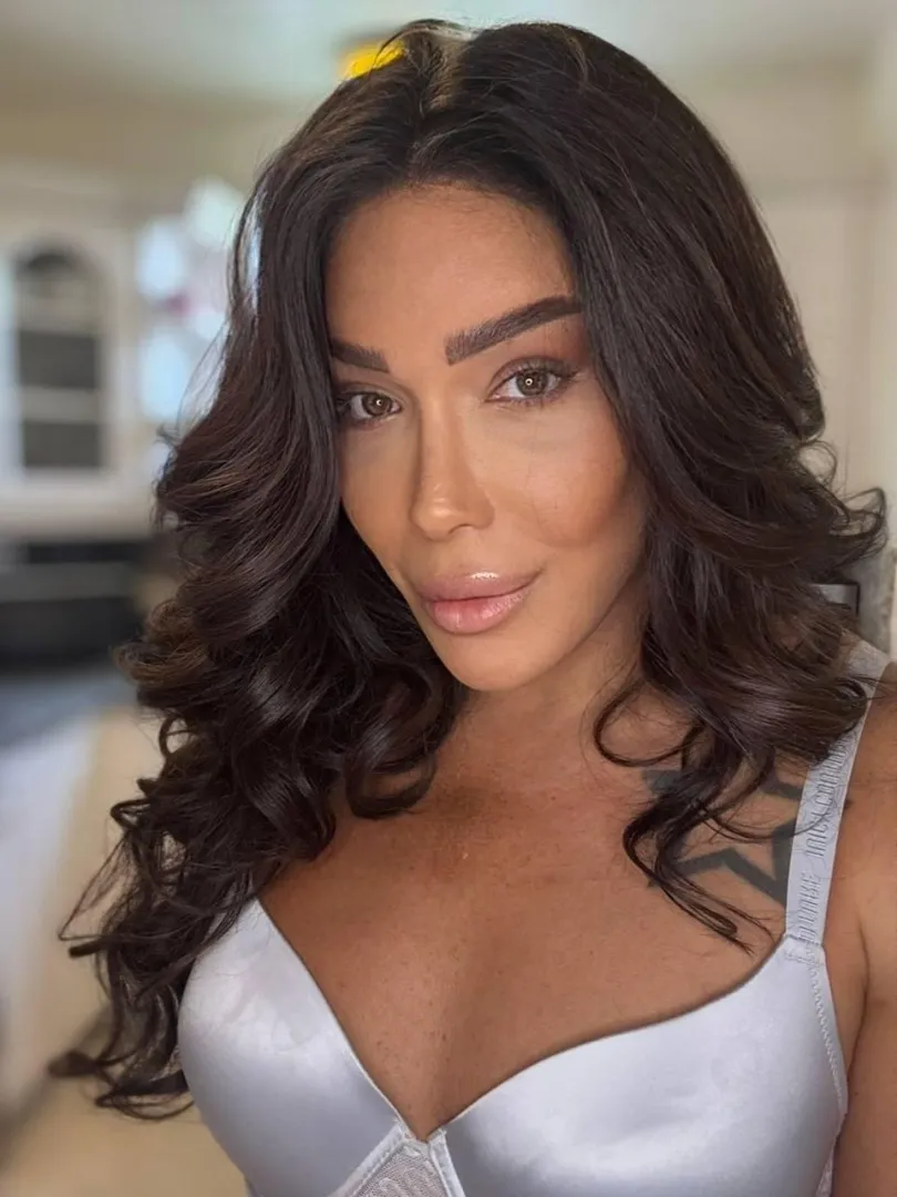 Sexy doesn’t always mean naked 🌟