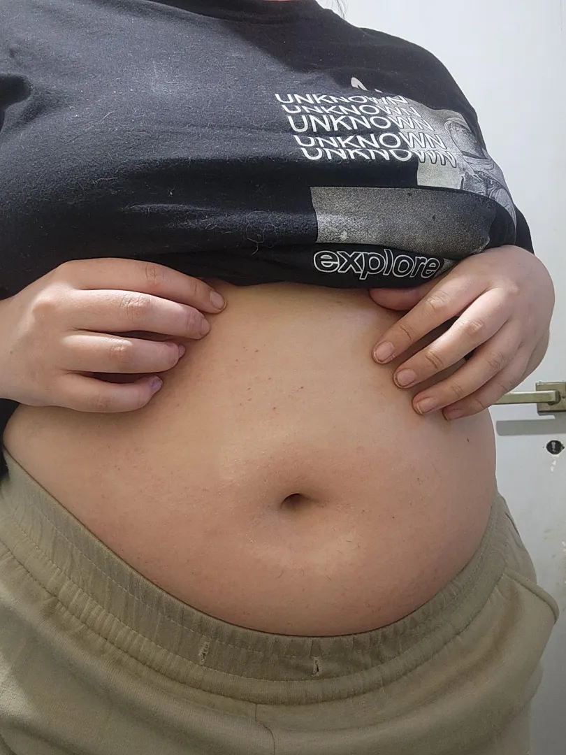 Sharing my Deep bellybutton