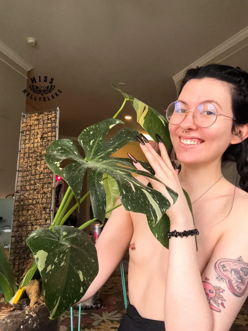 She’s getting so big I can barely get her in frame!!