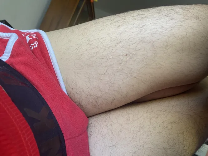 Short shorts, hairy thighs