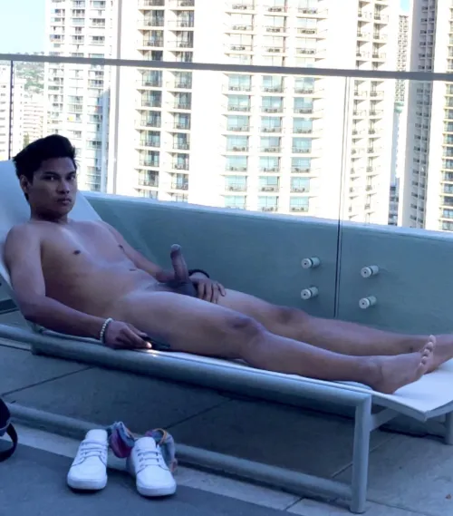 Should always be naked while on vacation